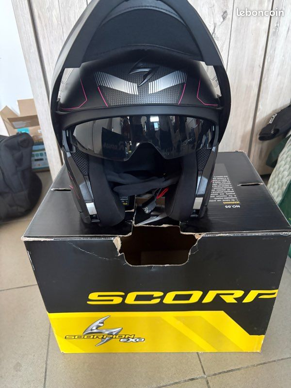 Casque Scorpion (image 2)