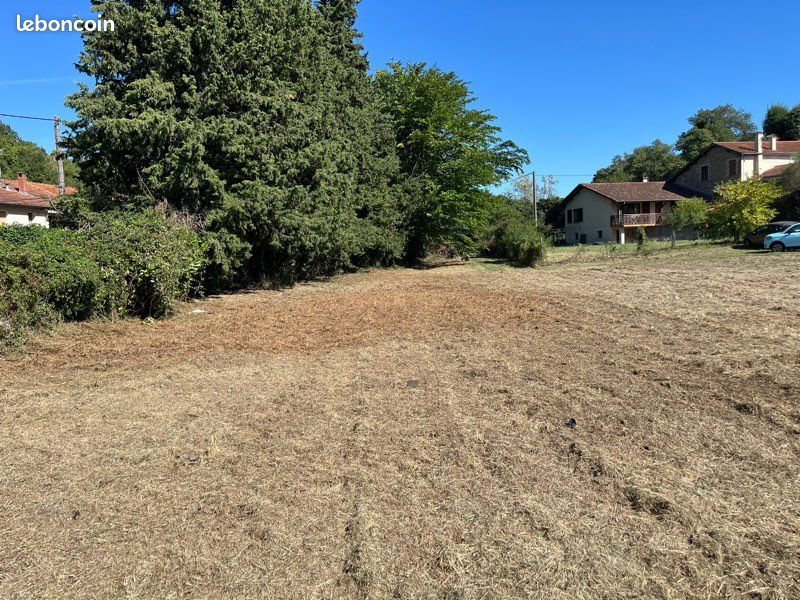Terrain Saint Donat · à Saint-Donat-sur-l'Herbasse · 140 000 €