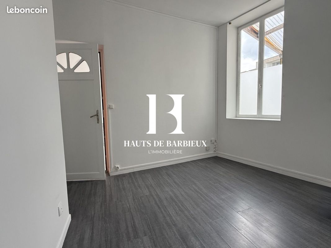 Appartement 3 pièces 60 m² · à Croix · 60 m² · 750 €