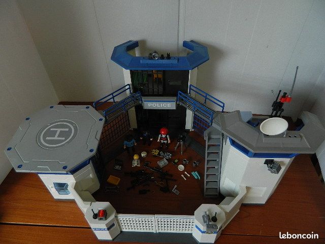 Commissariat de police playmobil 6919 (image 3)