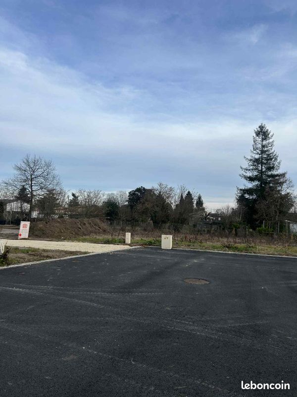 Terrain 369 m² · à Marmande · 369 m² · 31 370 €