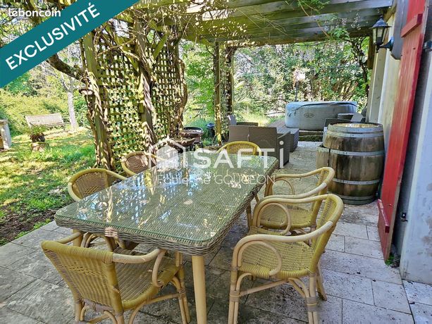 Propriété 8 pièces 214 m²