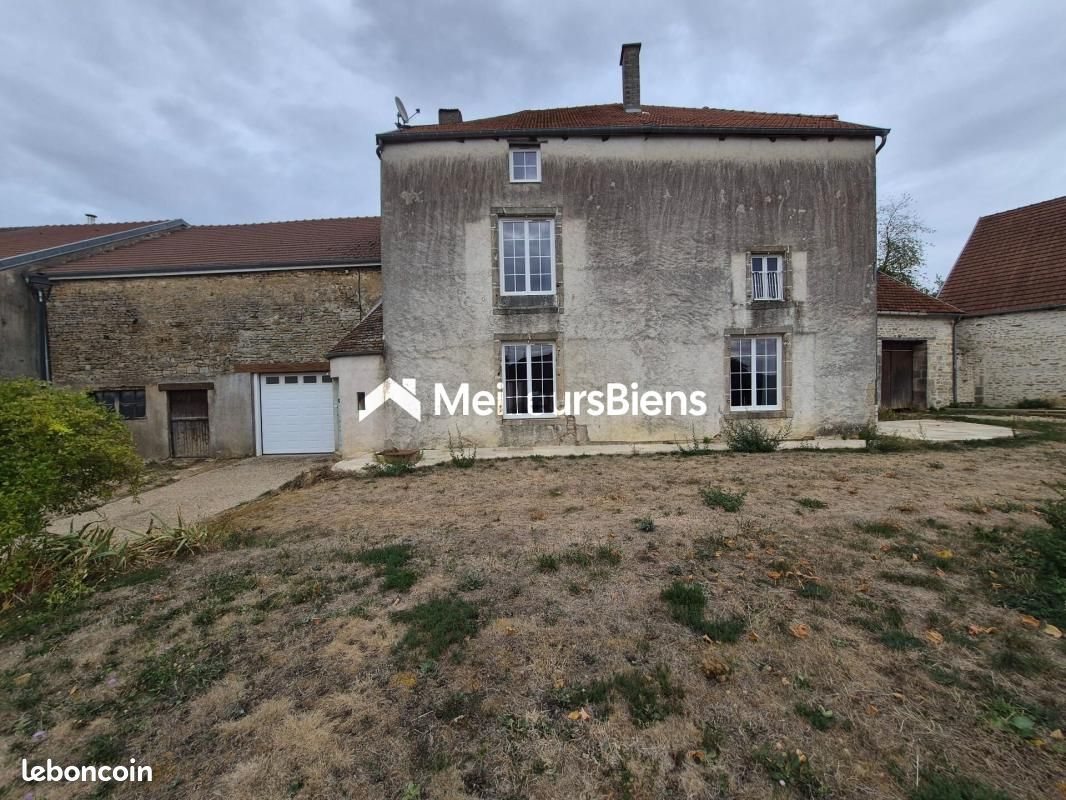 Maison 4 pièces 170 m² · à Verseilles-le-Haut · 170 m² · 169 000 €