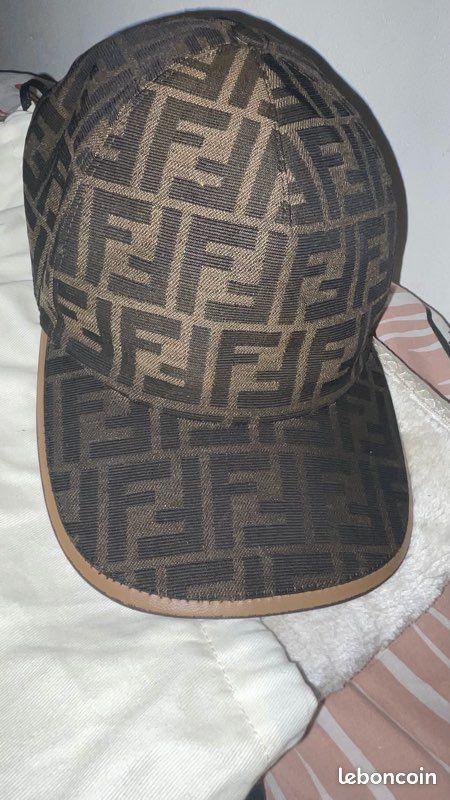 Casquettes fendi (image 3)