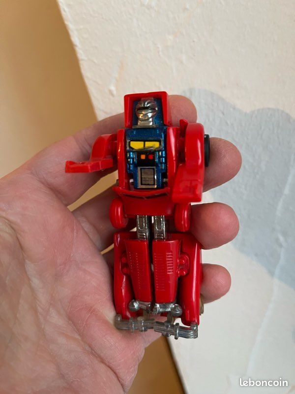 Gobots - Good Knight 34 Friendly Robot Car (image 5)