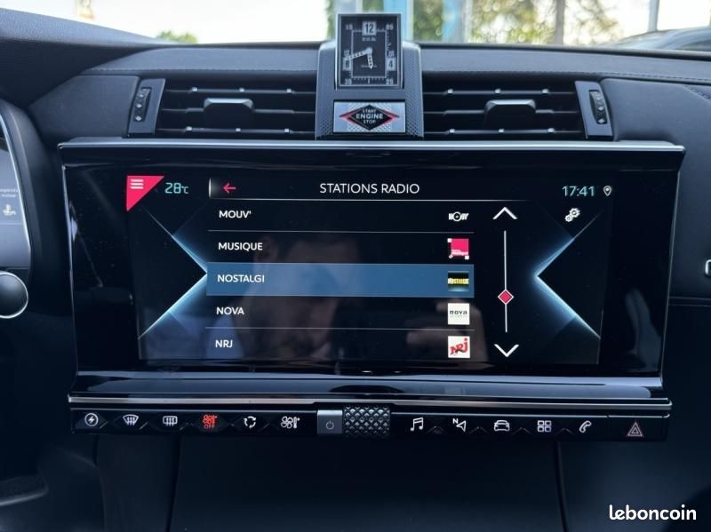 Ds DS 7 Crossback E-TENSE 4x4 300 Rivoli (image 29)