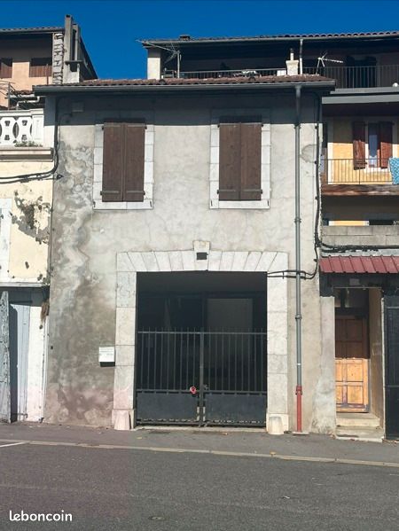 Immeuble 400 m² · à Montréjeau · 400 m² · 265 500 €