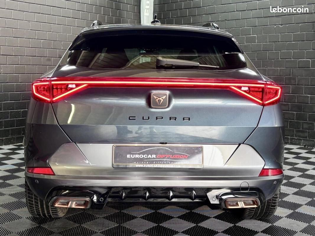 Cupra Formentor VZ 245CV PHEV eHybrid DSG6 *PANO* *ACC* HAYON * ATELLAGE (image 5)
