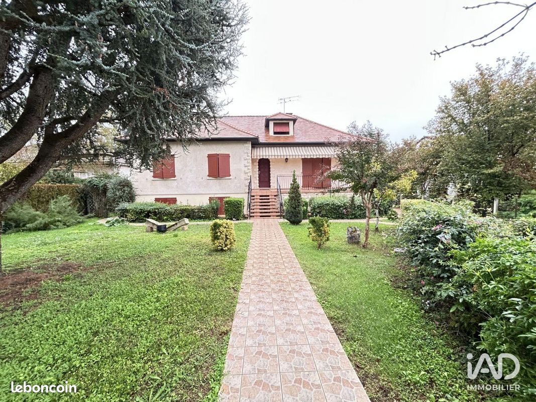 Maison 8 pièces 190 m² · à Buxerolles · 190 m² · 289 500 €