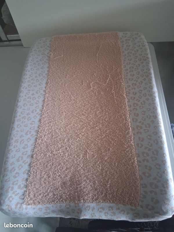 Matelas a langer et housse (image 3)
