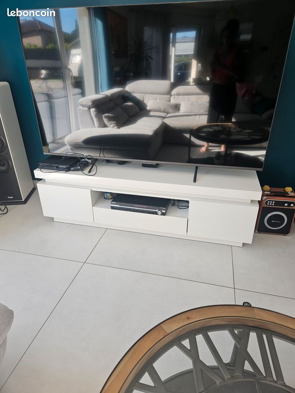 Meuble tv et table basse (image 1)