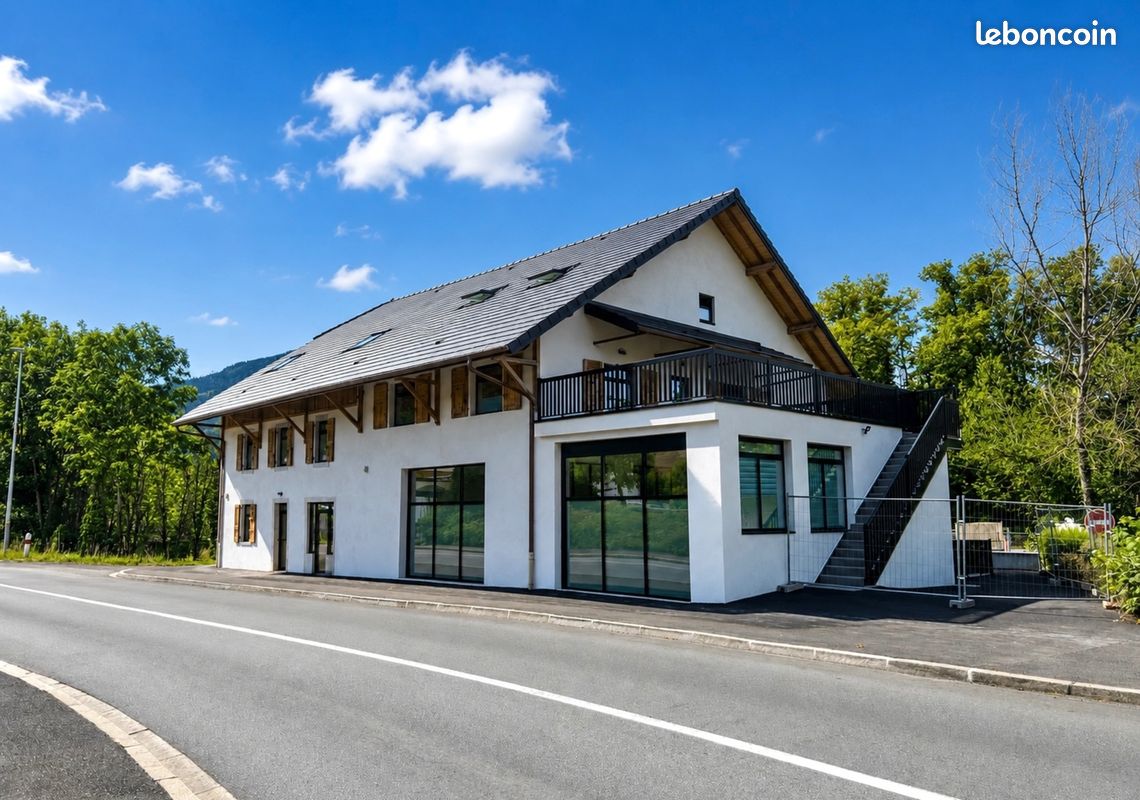 Appartement 4 pièces 143 m² · à Viuz-en-Sallaz · 143 m² · 420 000 €