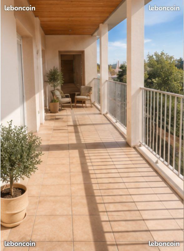 Parking 3 pièces 65 m² · à Villeurbanne · 65 m² · 214 900 €