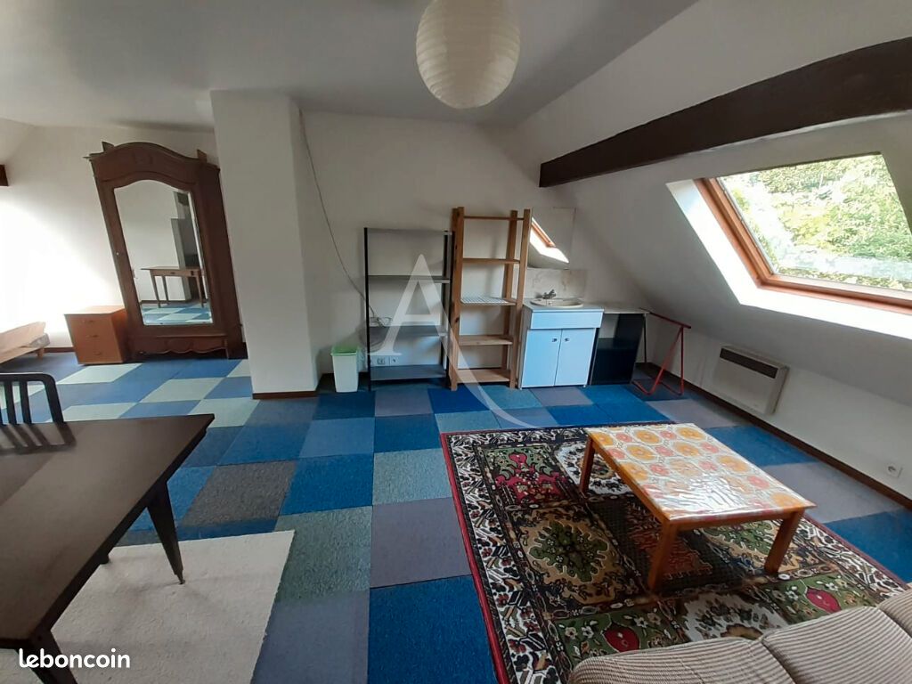 Appartement 1 pièce 40 m² · à Bures-sur-Yvette · 40 m² · 590 €