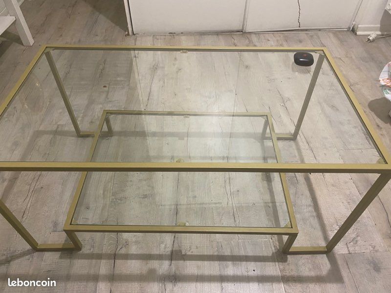 Table (image 1)