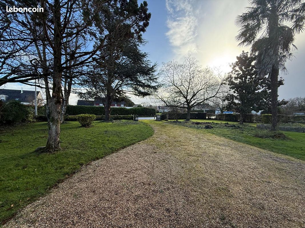 Terrain 606 m² · à Betton · 606 m² · 218 925 €
