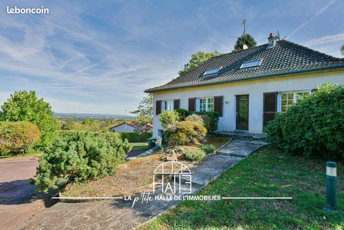 Maison 8 pièces 128 m² · à Feytiat · 128 m² · 250 000 €