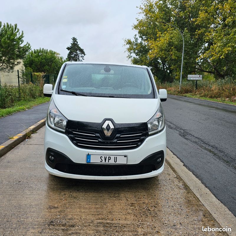 TRAFIC PASSANGER - 8 places- (image 1)