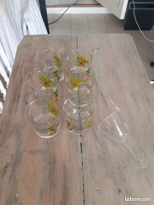 6 verres à cocktail et la louche de service (image 2)