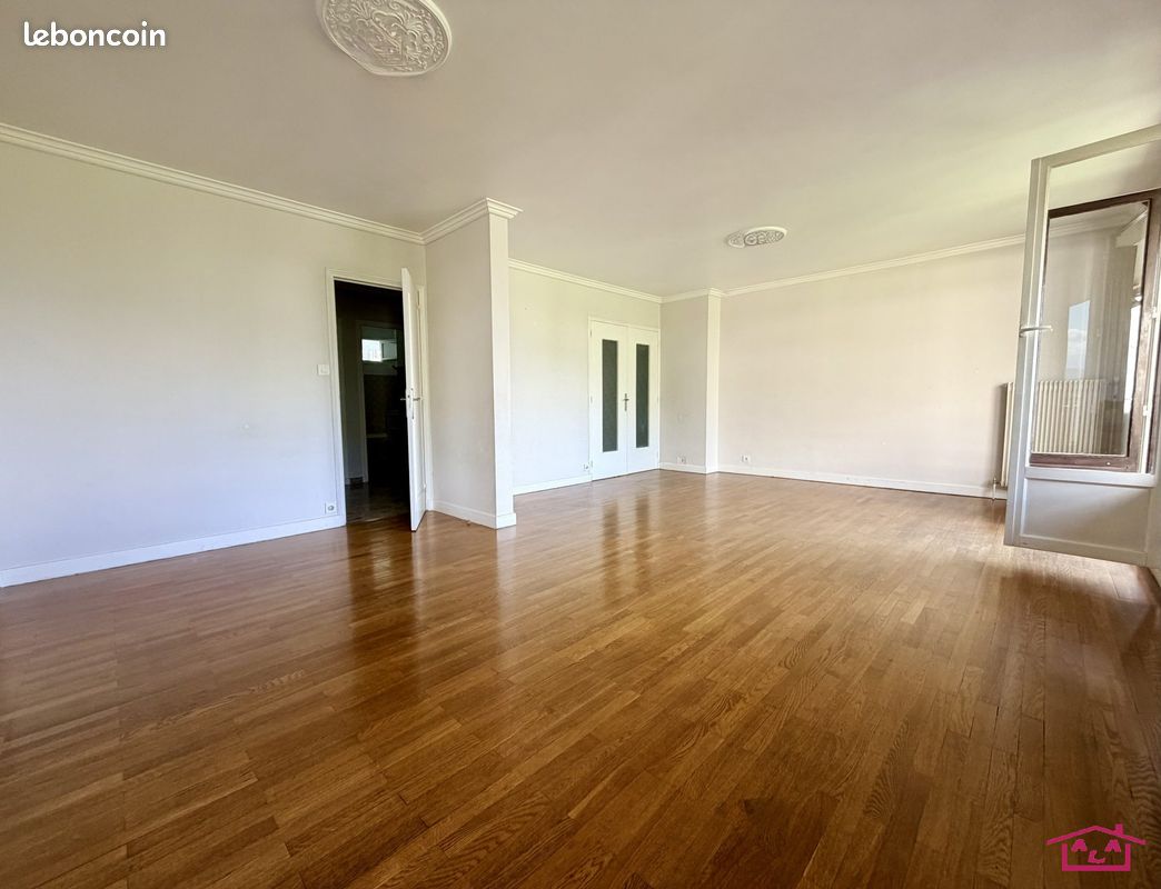 Appartement 4 pièces 92 m² · à Meylan · 92 m² · 218 000 €