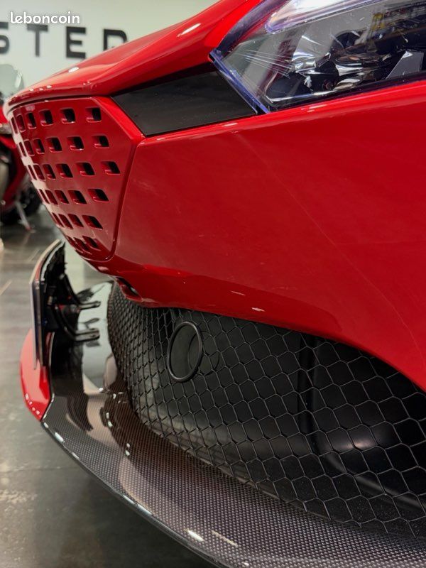 Ferrari roma 3,9 v8 bi-turbo 620 dct - rosso scuderia - origine 🇫🇷 - pack carbone complet - display - volant led carone - service inclus 2028 (image 5)