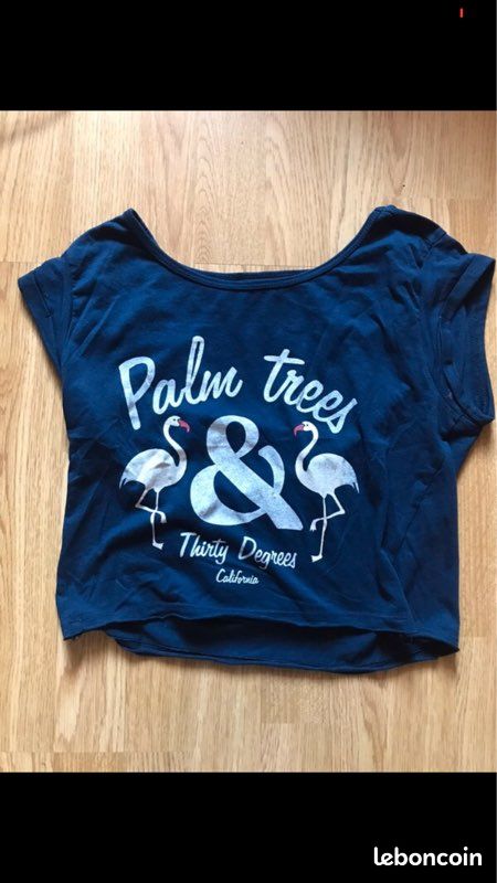 T shirt court (image 2)
