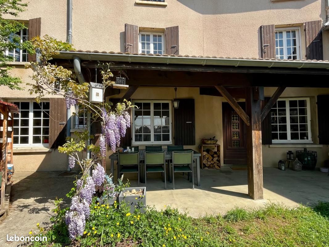 Appartement 7 pièces 220 m² · à Les Côtes-d'Arey · 220 m² · 255 000 €