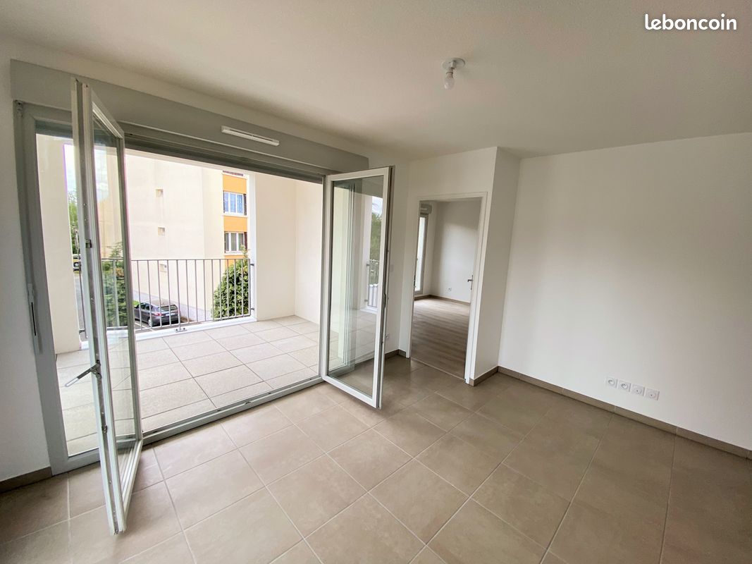 Appartement a louer villefranche-sur-saone - 2 pièce(s) - 43 m2 - Surfyn