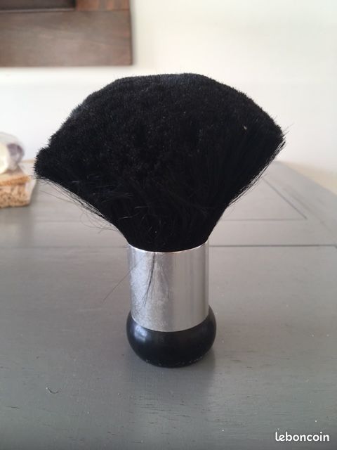 Gros Pinceau pour maquillage (image 1)