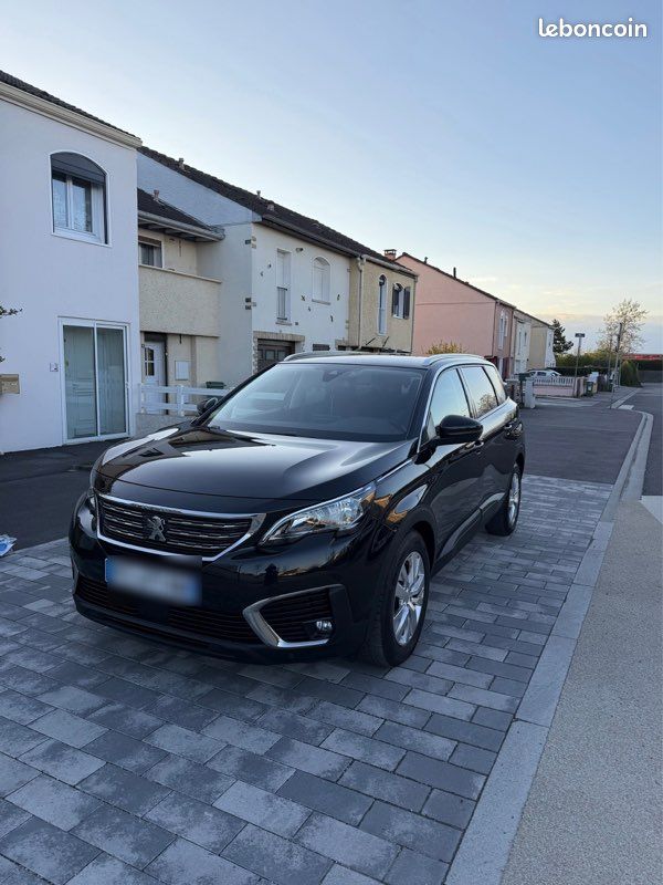 Peugeot 5008 Blue Hdi 130ch S&S EAT8 Allure Business (image 1)