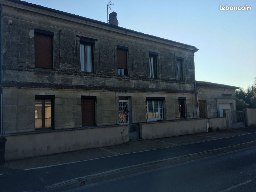 Maison 4 pièces 130 m² · à Ambarès-et-Lagrave · 130 m² · 245 000 €