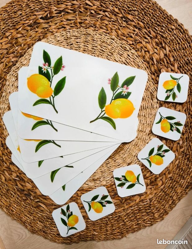 100 Sets De Table Citron Jaune Blanc – Format A3 – Jetables Et Chics Pour Vos Événements