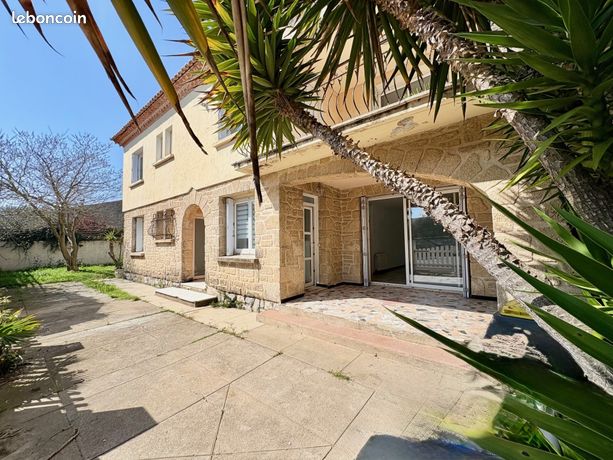 Villa 8 pièces 180 m²