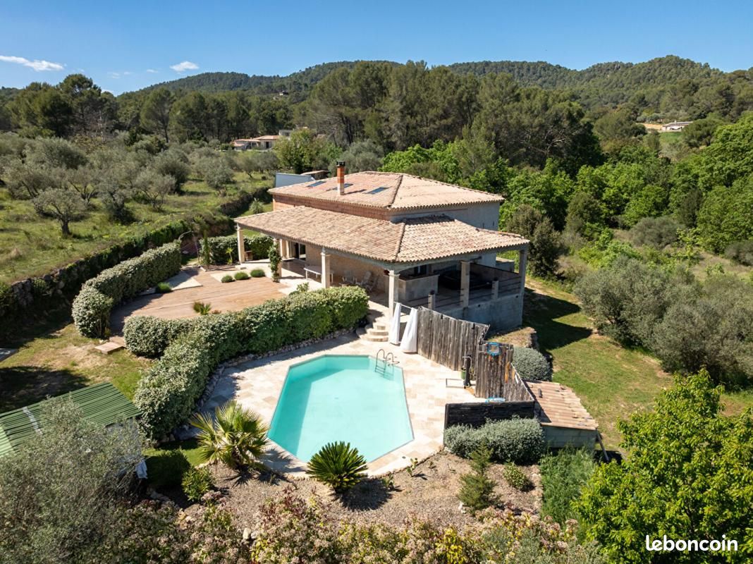 Maison 7 pièces 191 m² · à Salernes · 191 m² · 469 000 €