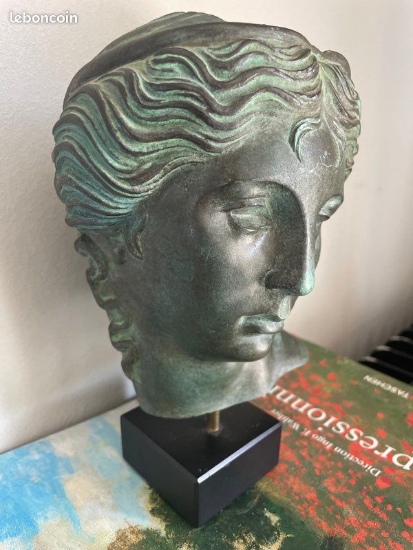 Sculpture en résine Athéna (image 2)