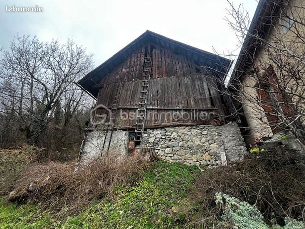 Maison 1 pièce 120 m²