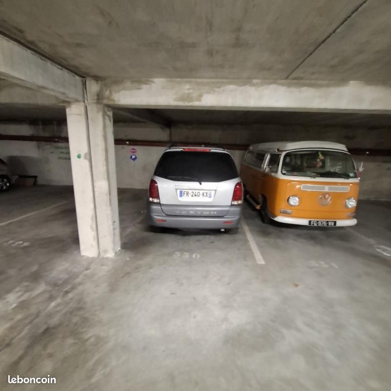 Parking 11 m² · à Strasbourg · 11 m² · 75 €/mois