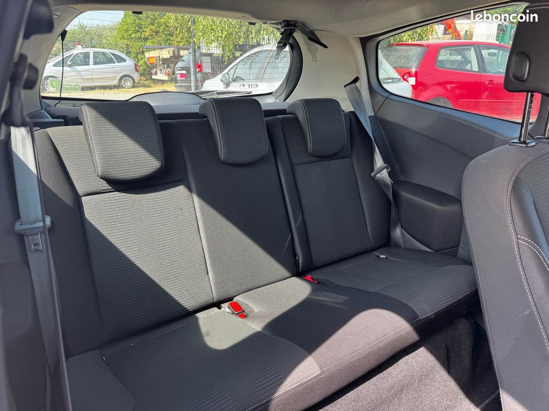 Renault clio 1.2 dynamique 2011 (image 7)