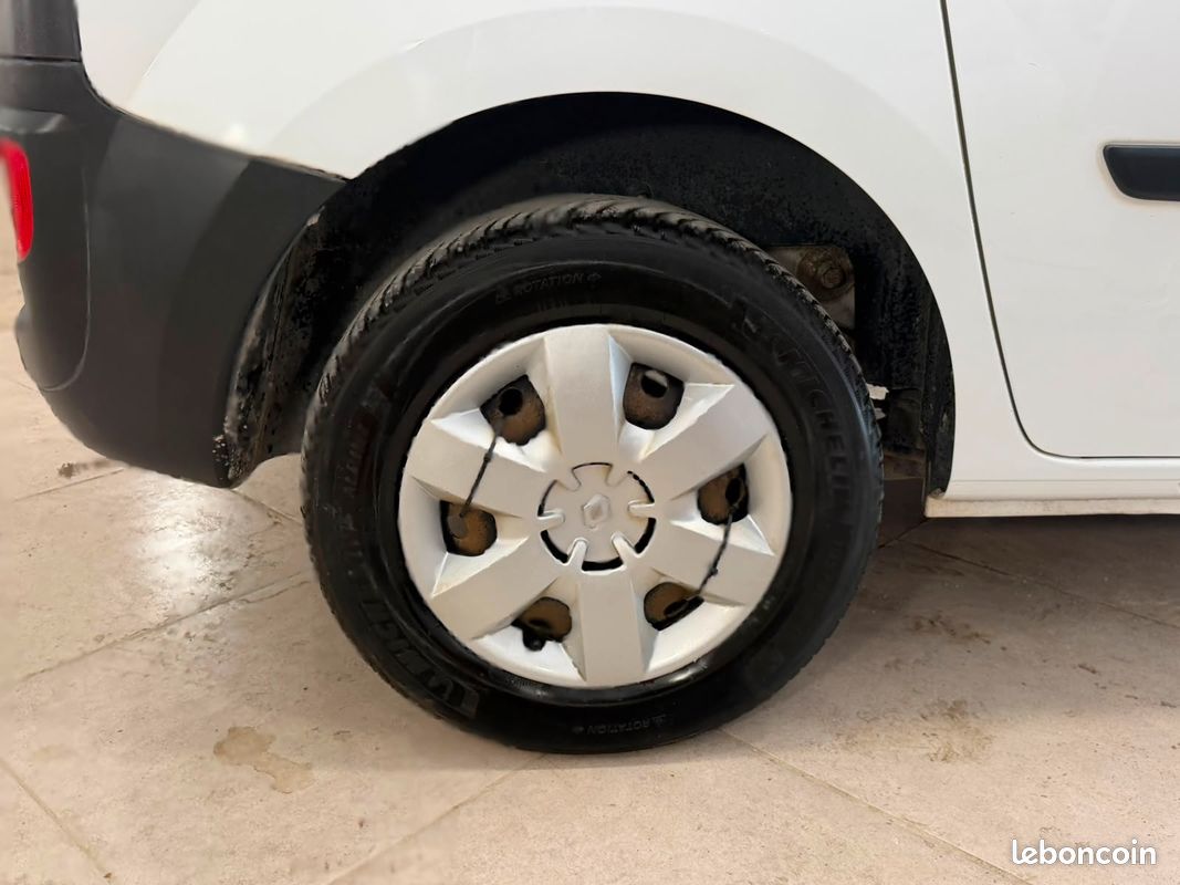 Renault Kangoo DCI 90cv Grand Confort TVA RECUP 7 490EUR H.T (image 9)