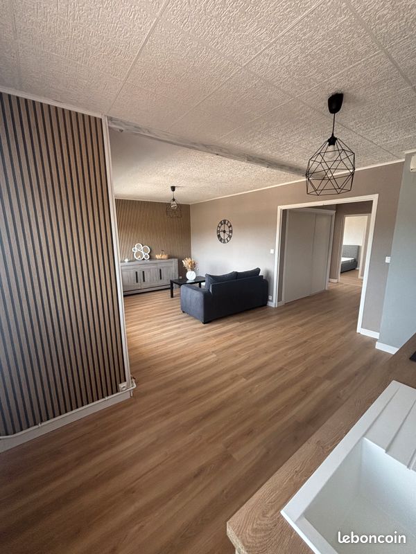 Parking 3 pièces 57 m² · à Genlis · 57 m² · 114 000 €