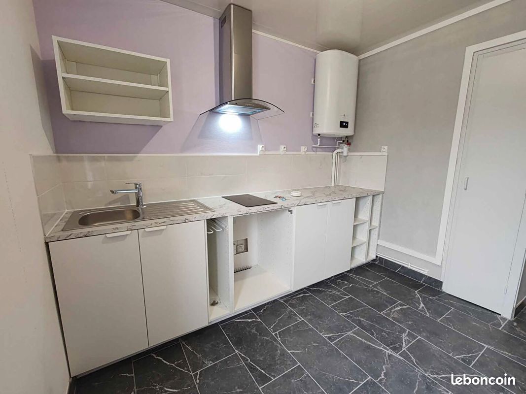 Appartement 2 pièces 45 m² · à Laroche-Saint-Cydroine · 45 m² · 495 €/mois