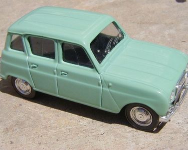 Voiture Miniature Solido Renault 4L Belgom - Boîte D'origine - Échelle 1/43