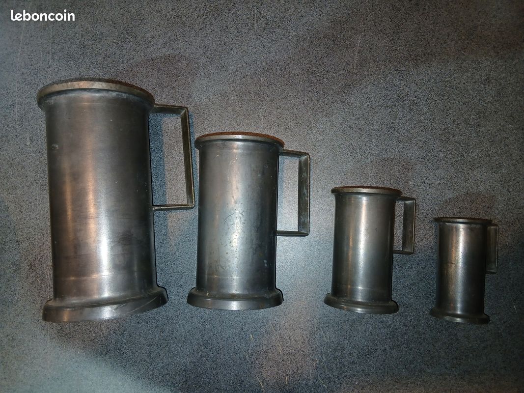 Pichets acier (image 1)