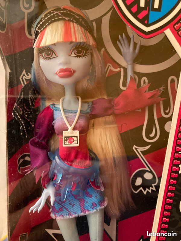 Poupée Monster High Abbey Bominable Série VIP (image 2)
