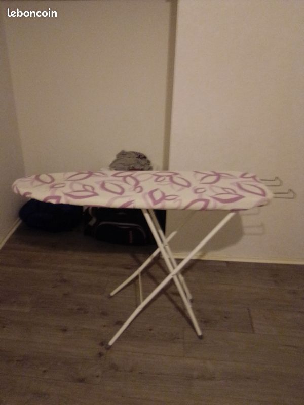 Table à repasser (image 2)
