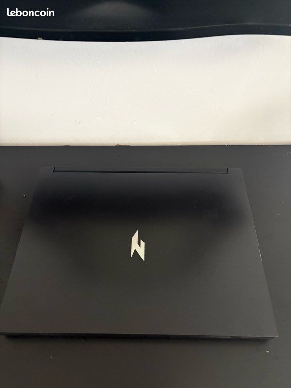 Acer Nitro V16 – Ryzen 7 8845HS – RTX 4060 – 16 Go RAM – 1 To SSD – Bon état – Windows 11 (image 2)