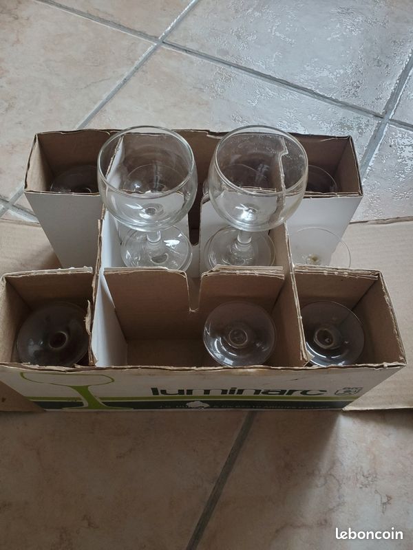 Verre à vins (image 2)