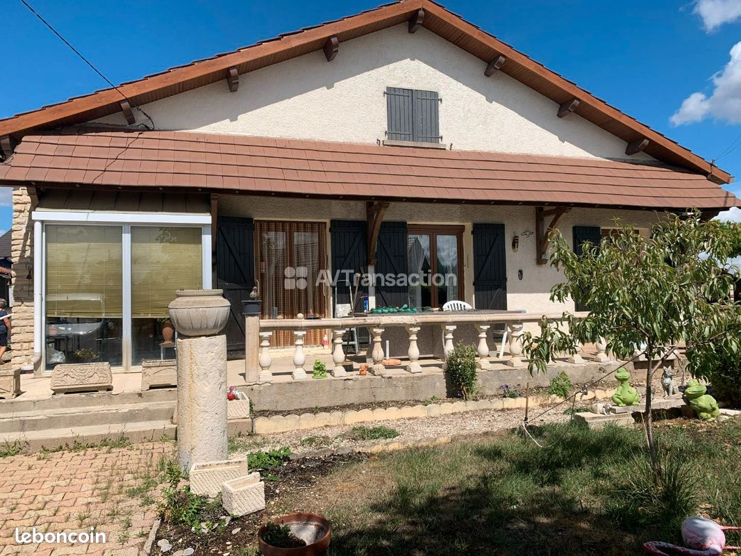 Maison 106 m² · à Fontaine-Française · 106 m² · 156 555 €