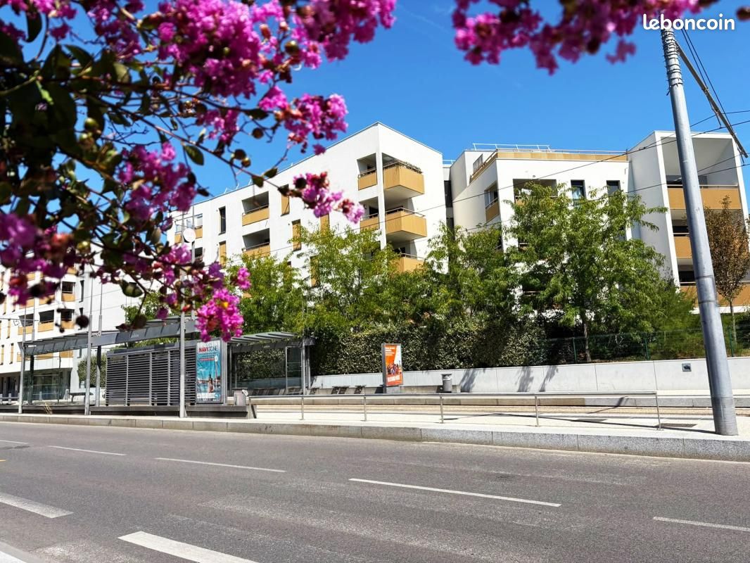 Appartement 4 pièces 76 m² · à Saint-Priest · 76 m² · 250 000 €