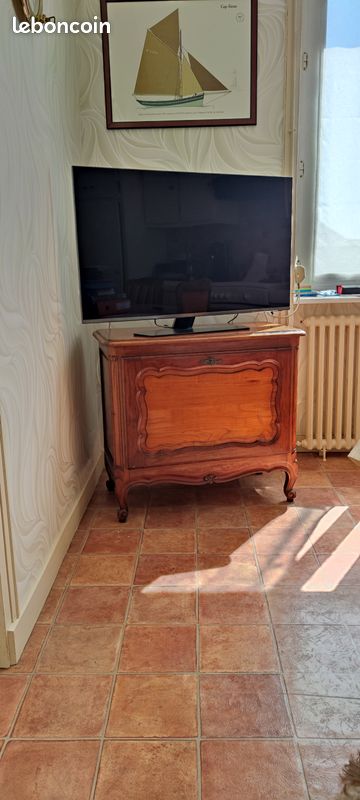 Meuble télé/ bar en merisier (image 1)